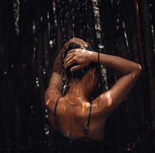 Should you shower after a haircut